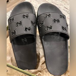 Gucci GG slide sandals (Black size 39)
